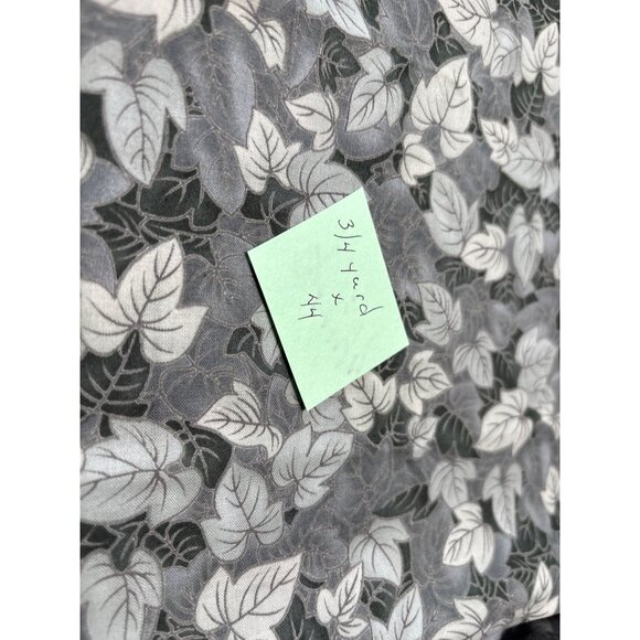 Hoffman California Fabrics the Windsor Collection Leaf Print Fabric 3/4 yard x 4 - Picture 4 of 5